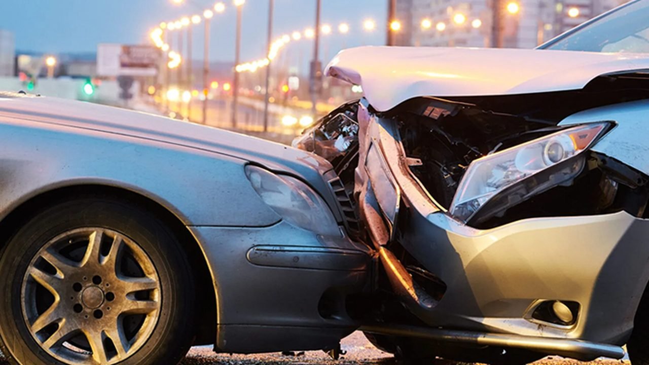 Does Uber Eats Insurance Cover Your Car While Delivering Orders illustration